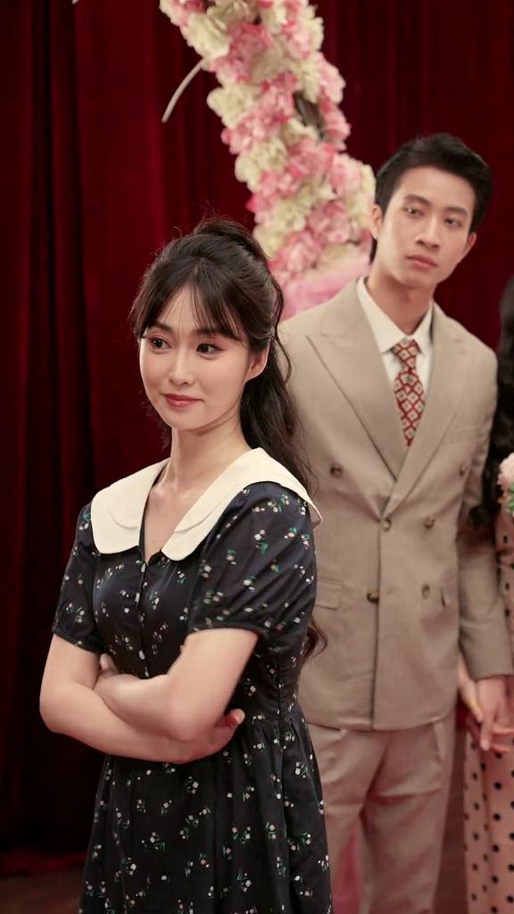 我勒个去我老娘成了我闺蜜封面图